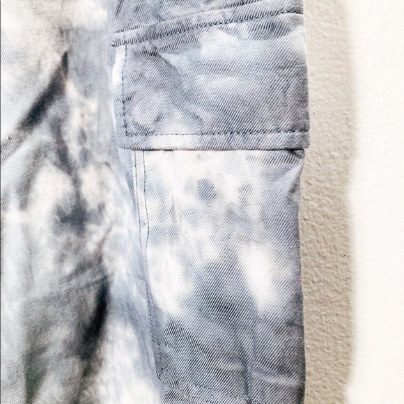 Sanctuary Tie Dye Cargo Pant - Picture 5 of 11